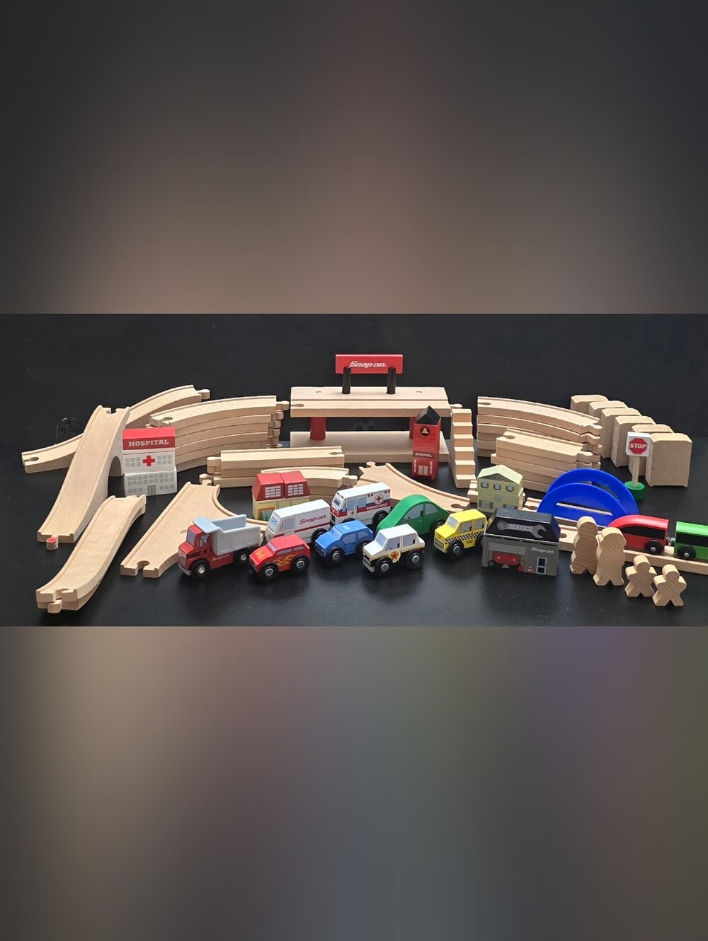 Snap-On Tools Deluxe 90 Piece Wooden Road Set SSX21P140